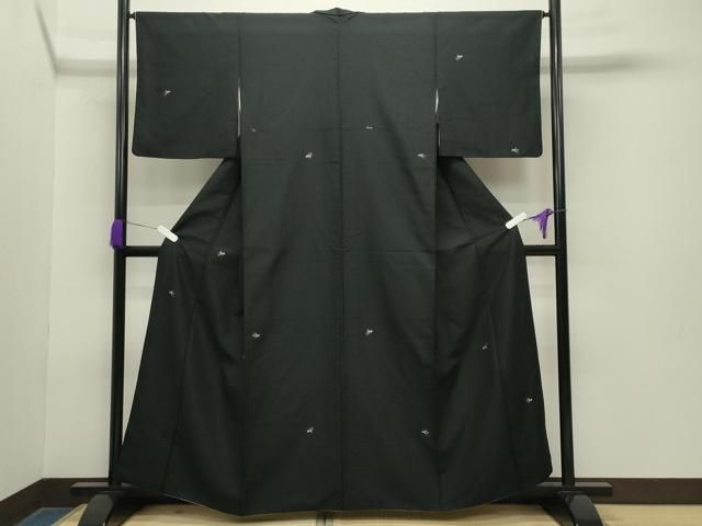 平和屋着物 上質なお召 南天文 黒地 正絹 gh