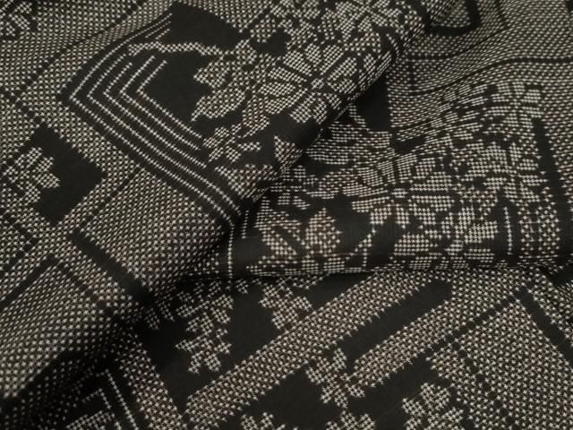 平和屋着物 本場大島紬 7マルキ エ霞短冊重ね草花文 正絹 yc