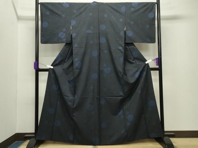 平和屋着物●本場大島紬 9マルキ 舞菊文 三越扱い 反端付き 正絹 gh