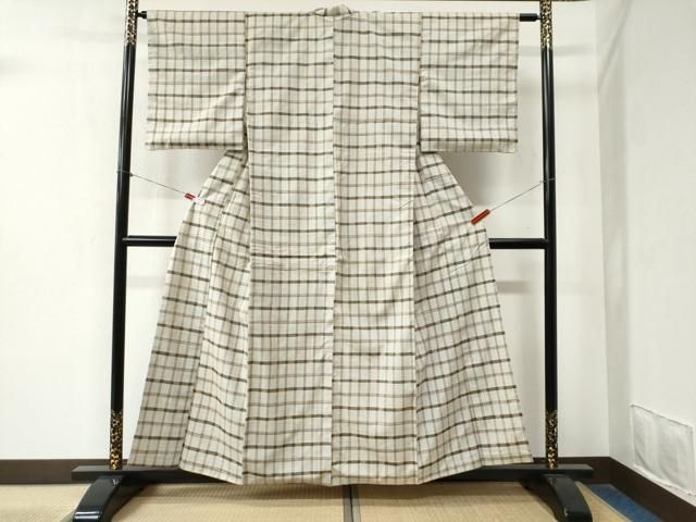 平和屋着物●国指定重要無形文化財 本場久米島紬 手織 格子柄 正絹 yc