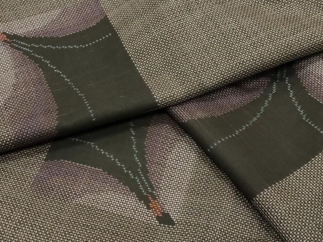 平和屋着物 本場大島紬 7マルキ 舞蝶文 正絹 gh