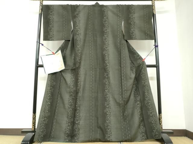 平和屋着物●本場真綿絢結城紬 100亀甲 草花間道 認定証付き 正絹 ud