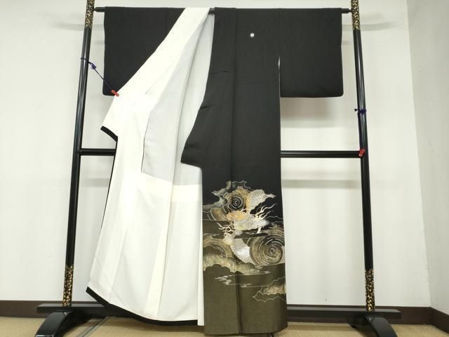 平和屋着物 伝統金彩工芸師 三蔵章三 黒留袖 刺繍 寿光織 雲霞文 龍 金銀彩 正絹 ud