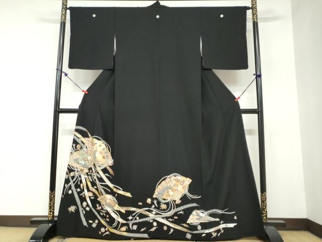 平和屋着物 豪華黒留袖 駒刺繍 宝尽くし扇面草花文 金彩 正絹 ud