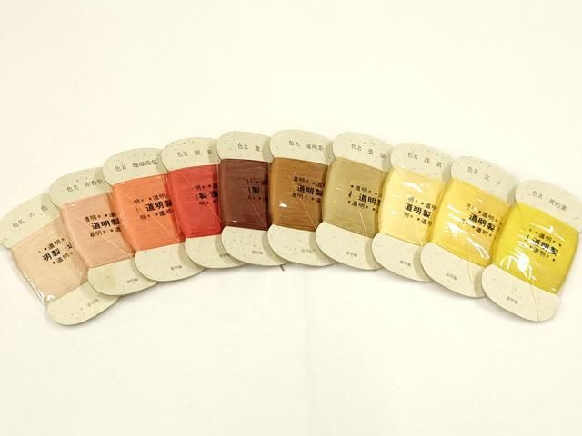 平和屋着物● 有職組紐道明 絹糸 色名見本 四の箱 宮内庁御用 国立博物館御用 東京芸術大学御用 ♥ ay