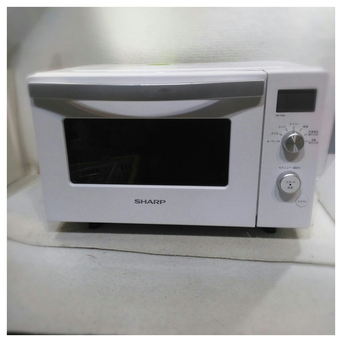 本体のみ シャープ 18 L 庫内フラット オーブンレンジ RE F A W ホワイト系 2019年製