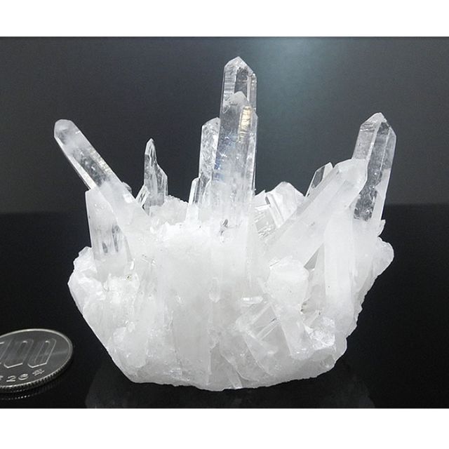 貴重な一点物☆天然水晶クラスター○縦×横×高さ：約41×66×62