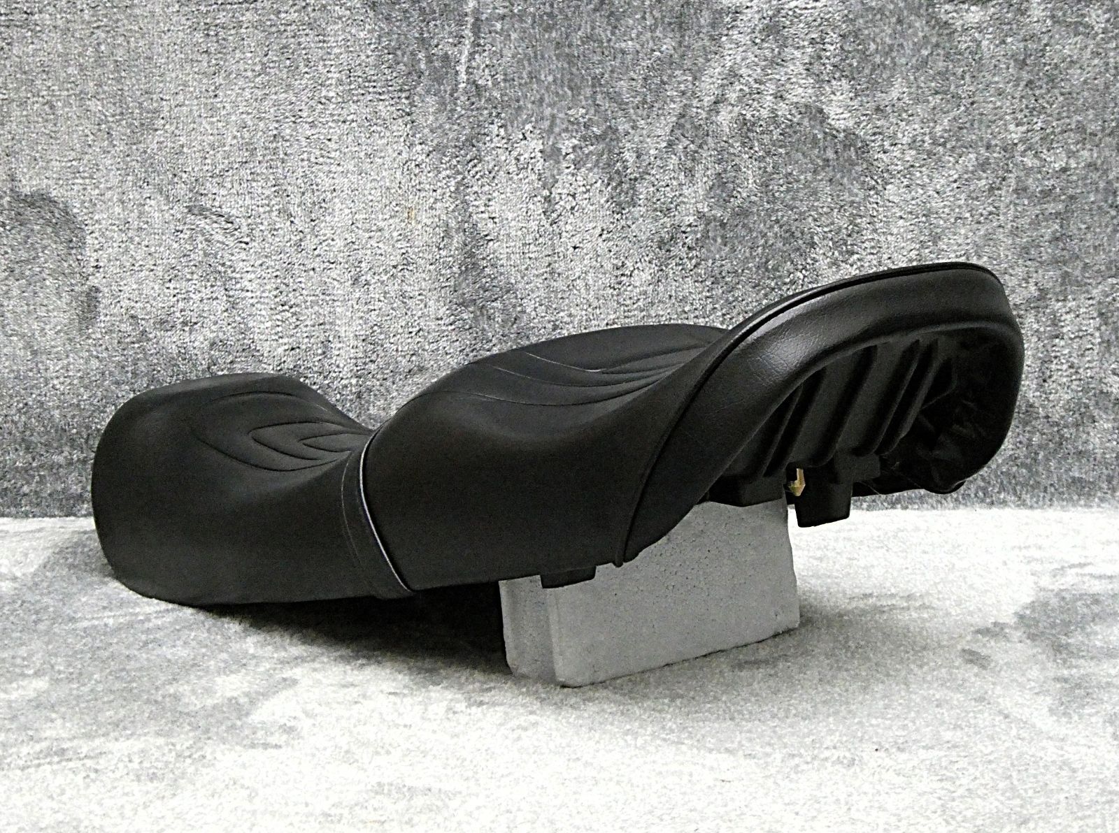 ジェイド250 CBX変身 カスタムシート/完成品BLACKブラックJADE黒 MC23