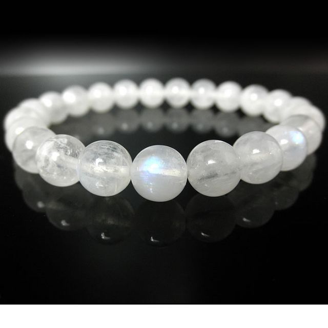 ☆ホワイトラブラドライト◎手首サイズ内径：約16cm