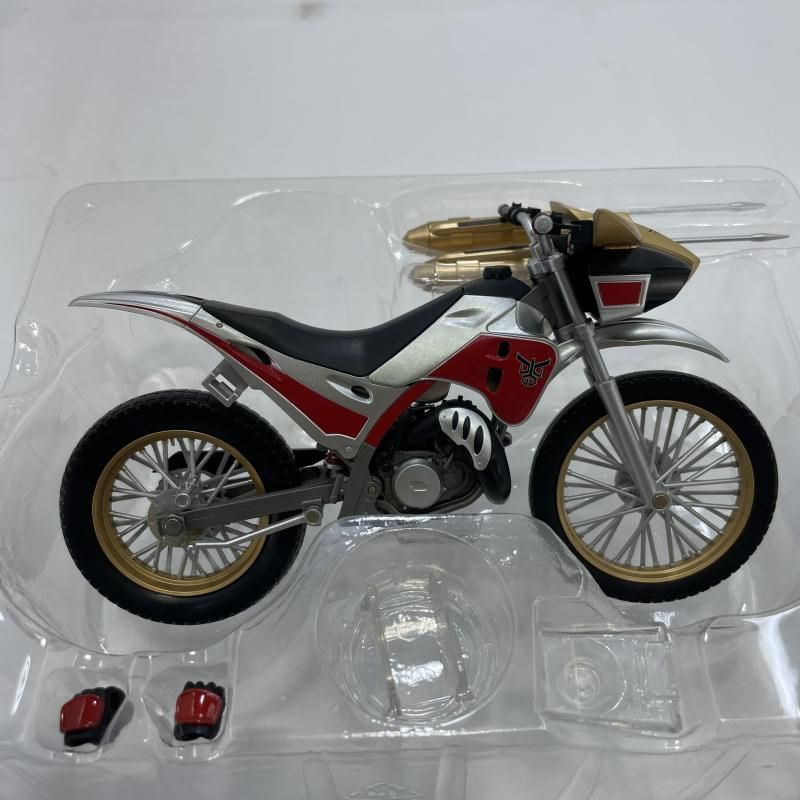 中古】開封)BANDAI S.H.Figuarts トライチェイサー2000 フィギュア