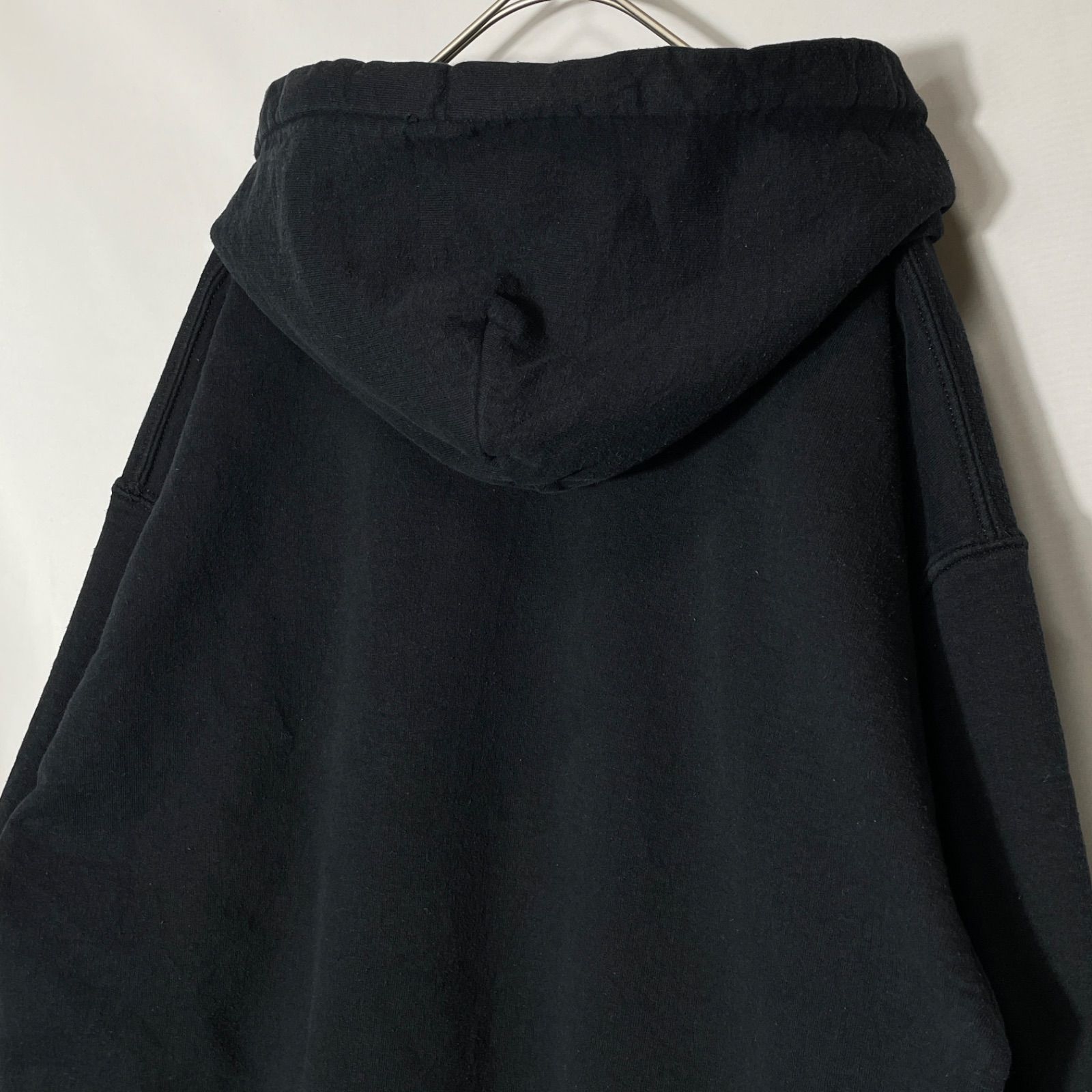 メラニー・マルティネス 眼 プリントロゴ ブラック ピンク パーカー 