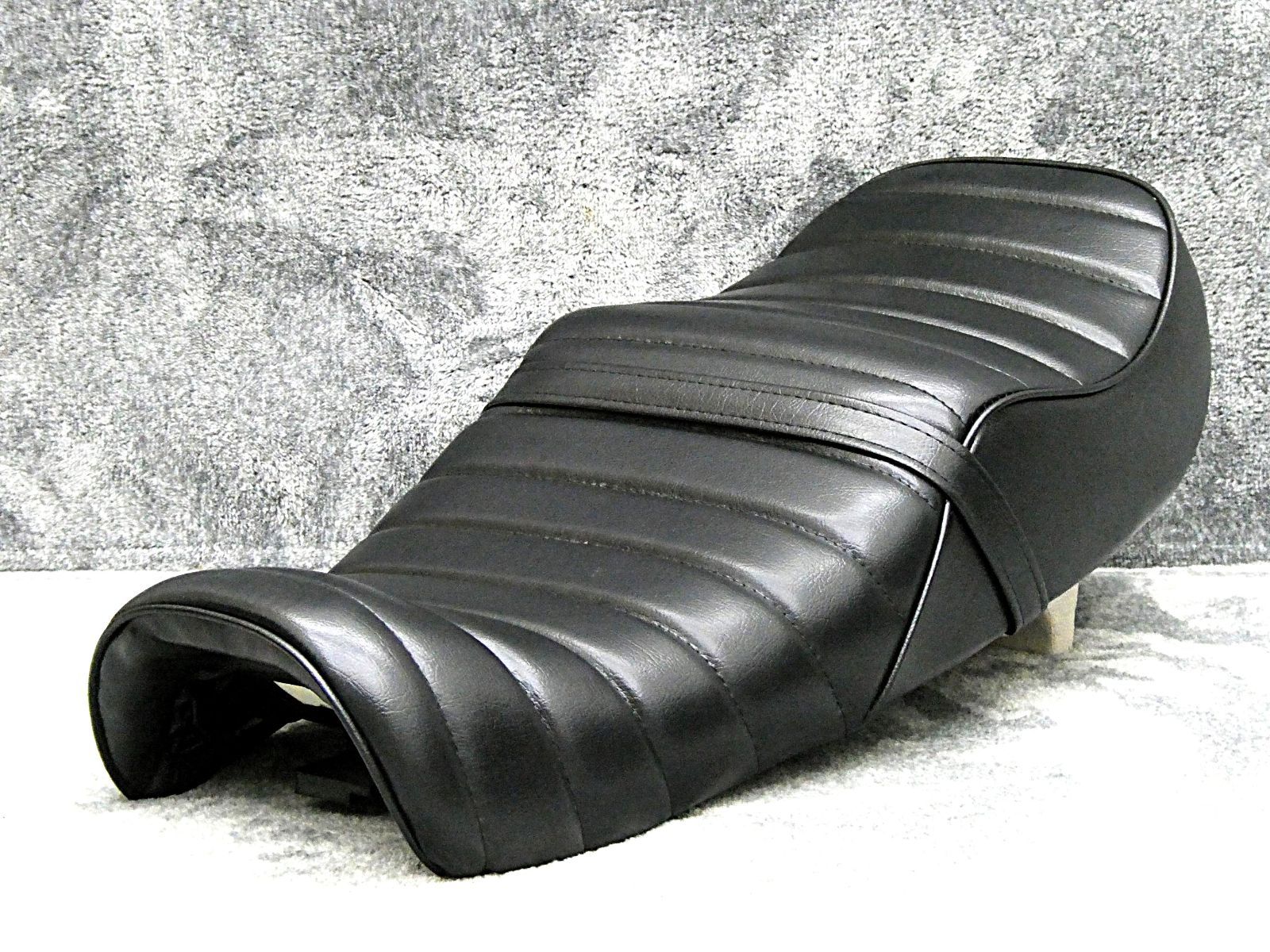 ホンダ ジェイド250 JADE タックロールシート 茶　あんこ抜き ジェイド250 黒皮 タックロールシート /完成品BLACKブラックJADE黒