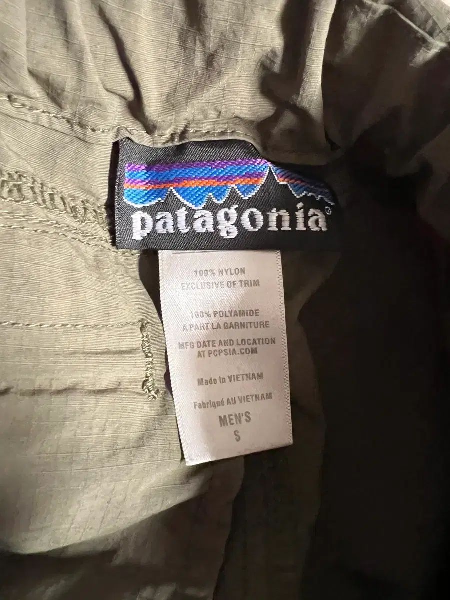 patagonia アウトドア カーキ ハーフパンツ 節約 マン S おしゃれな