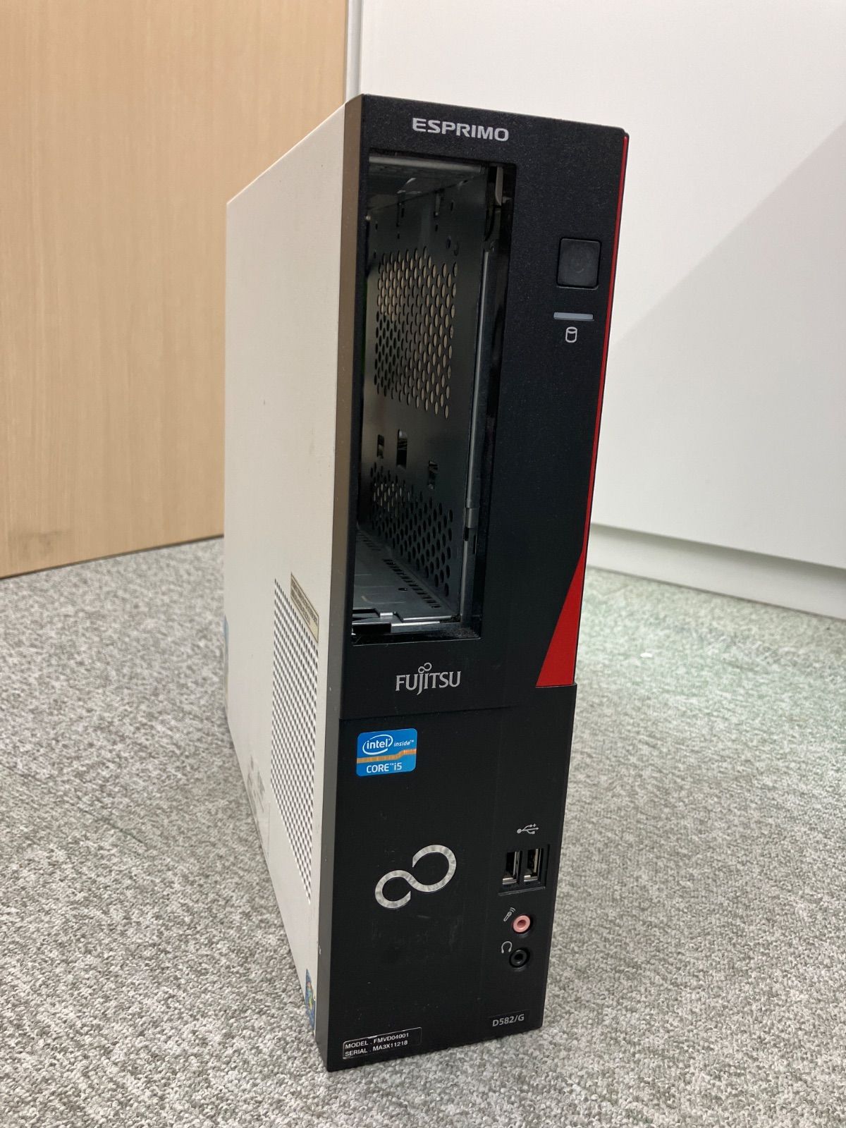 ジャンク】FUJITSU ESPRIMO D582/G Core i5 FMVD4001 本体のみ 部品欠