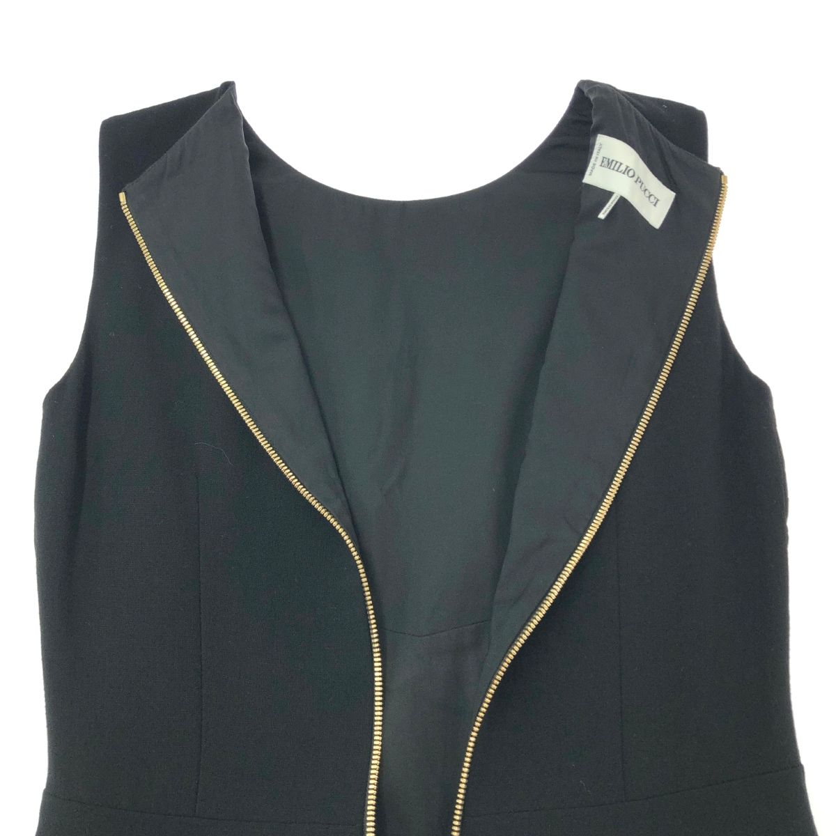 EMILIO PUCCI ノースリーブひざ丈ワンピース EMILIO PUCCI エミリオプッチ バックジップノースリーブワンピース