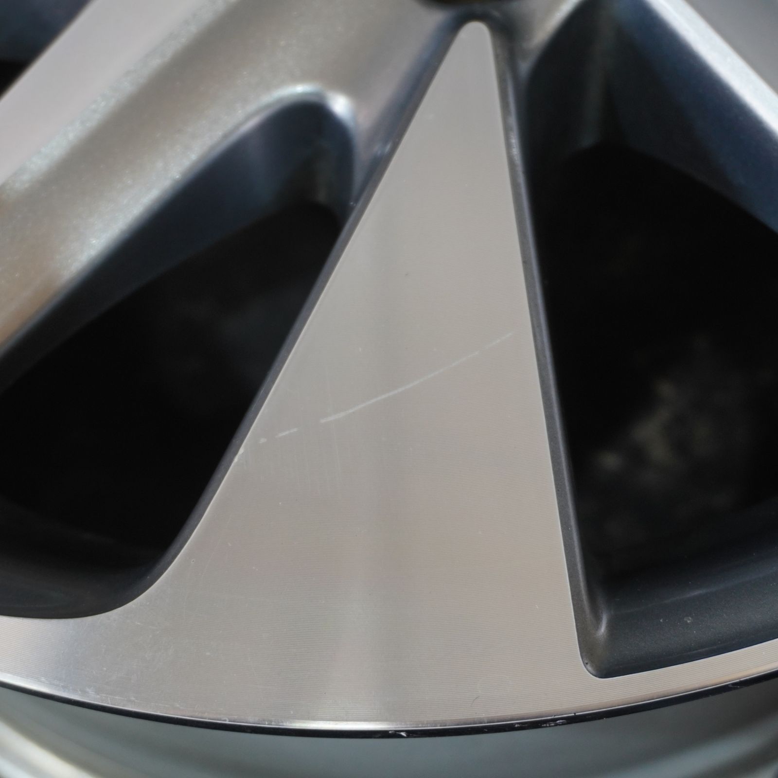 アルミホイール 16