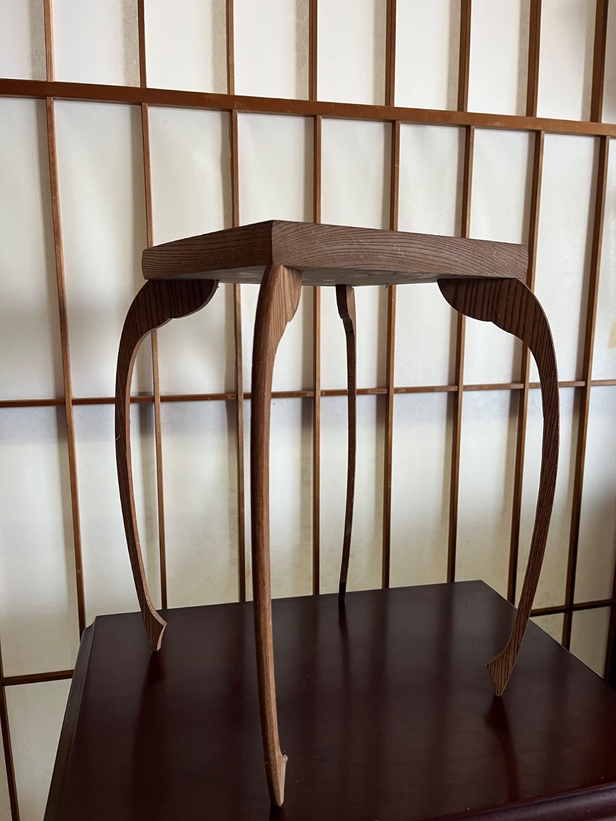 すらりと曲線を描く花台 古道具 古美術品