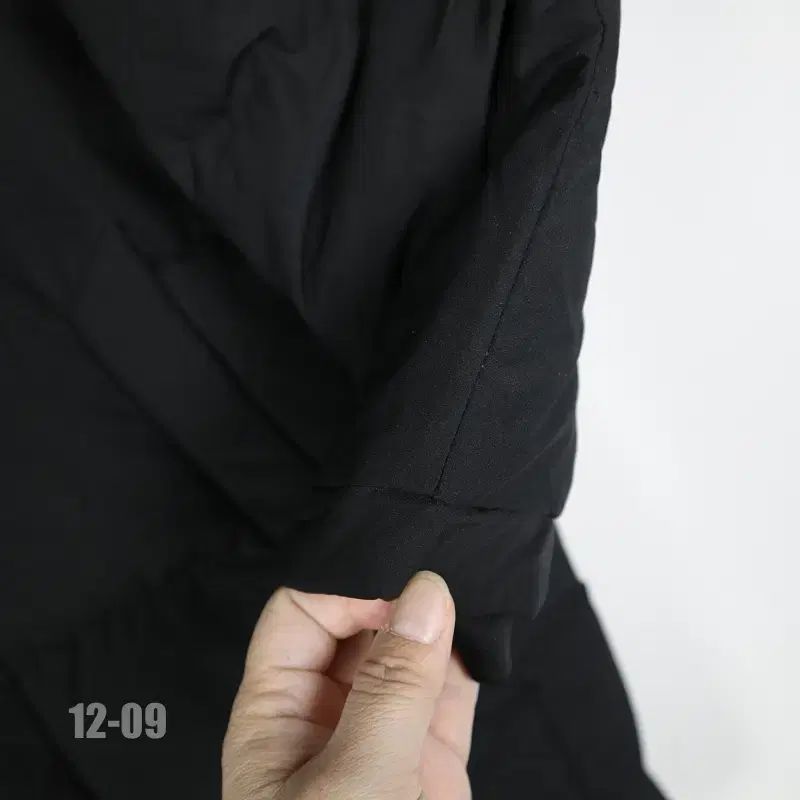 キッズ 男の子 2025 グースダウン 130