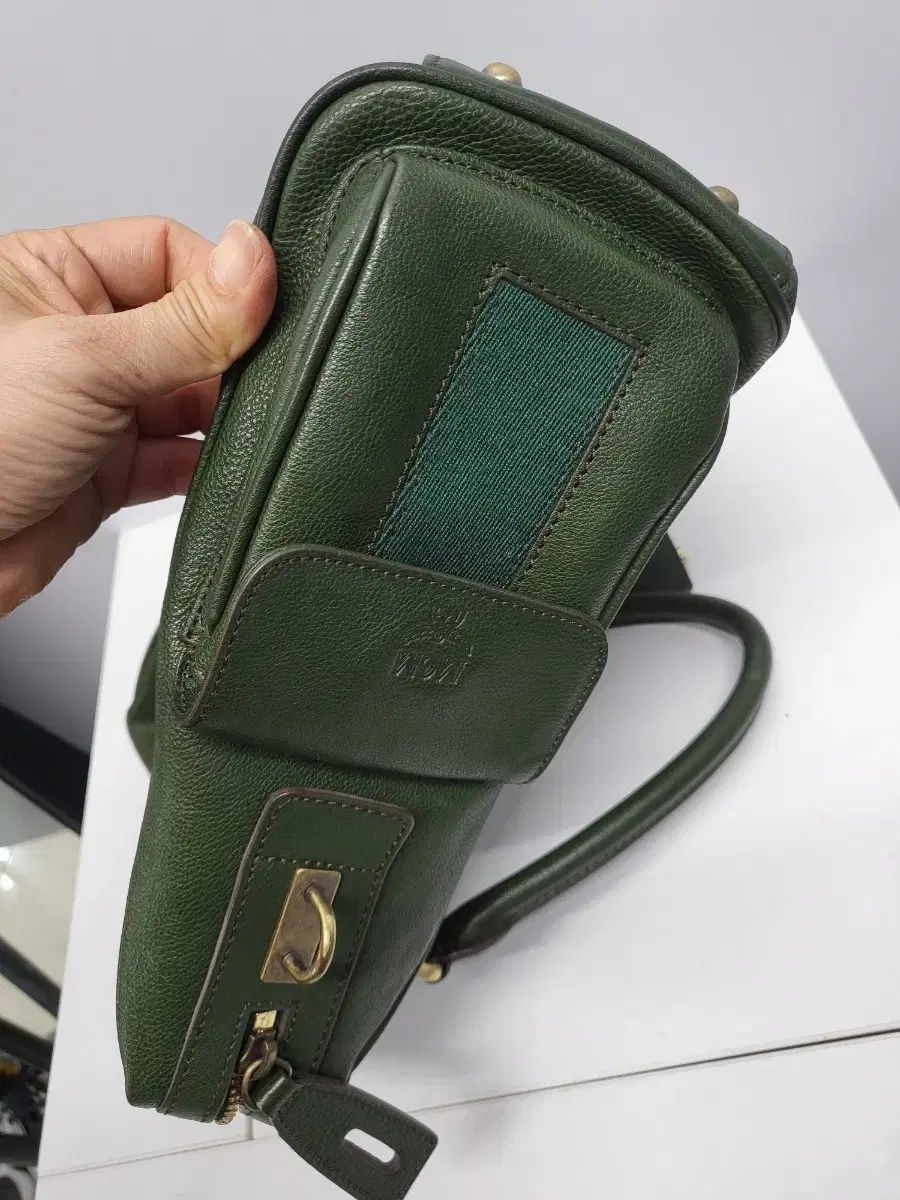 MCMスクエアトートバッグ