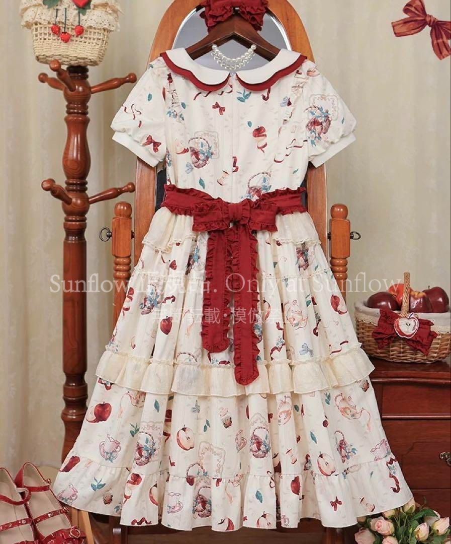 りんごモチーフ ロリータワンピース 女子会や普段着にも