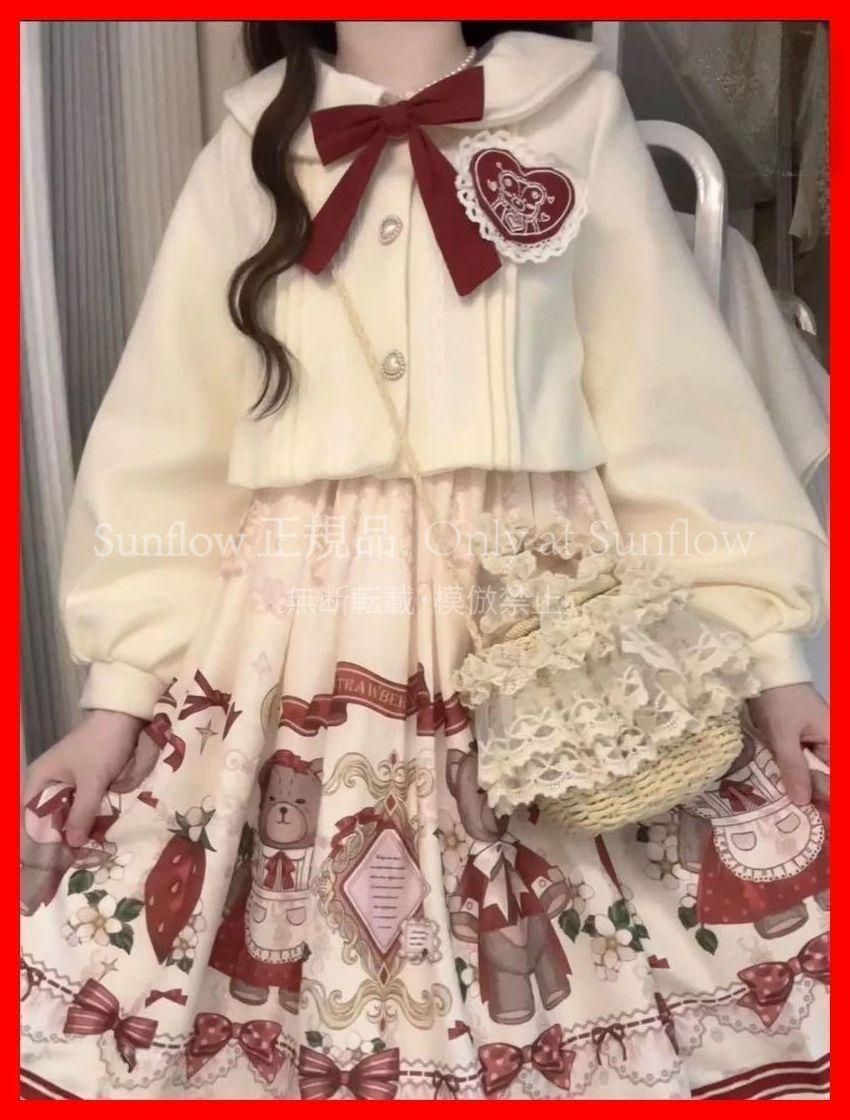 上着付きクマちゃん×イチゴ柄ひざ丈ロリータワンピ秋冬コーデに女子会にぴったり