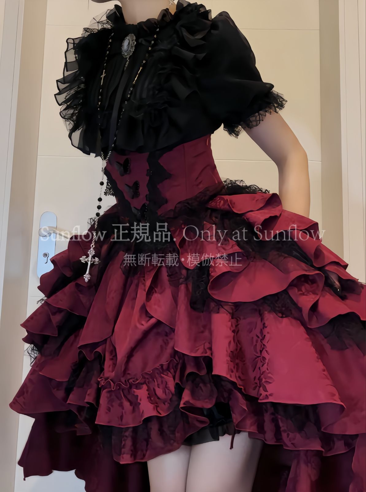 ♥ 暗黒ゴシック 吸血鬼伯爵風 ロリータセットアップ シャツ＋取り外し 袖＋提拉スカート 黒?白 展開 ナイチンゲール少女風