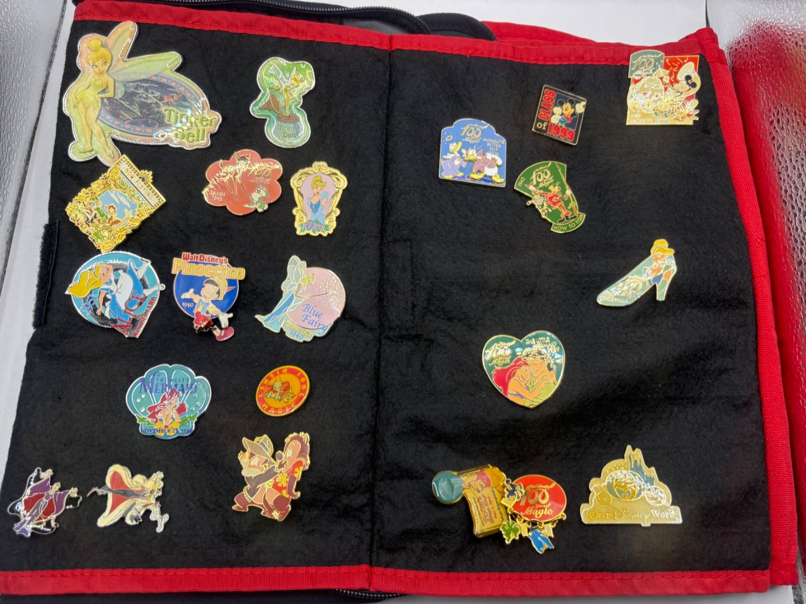 ♡*♡様 ディズニー　ピンバッジセット　レア　まとめ売り　４６個 ♡*♡様 ディズニー ピンバッジセット レア まとめ売り 46個