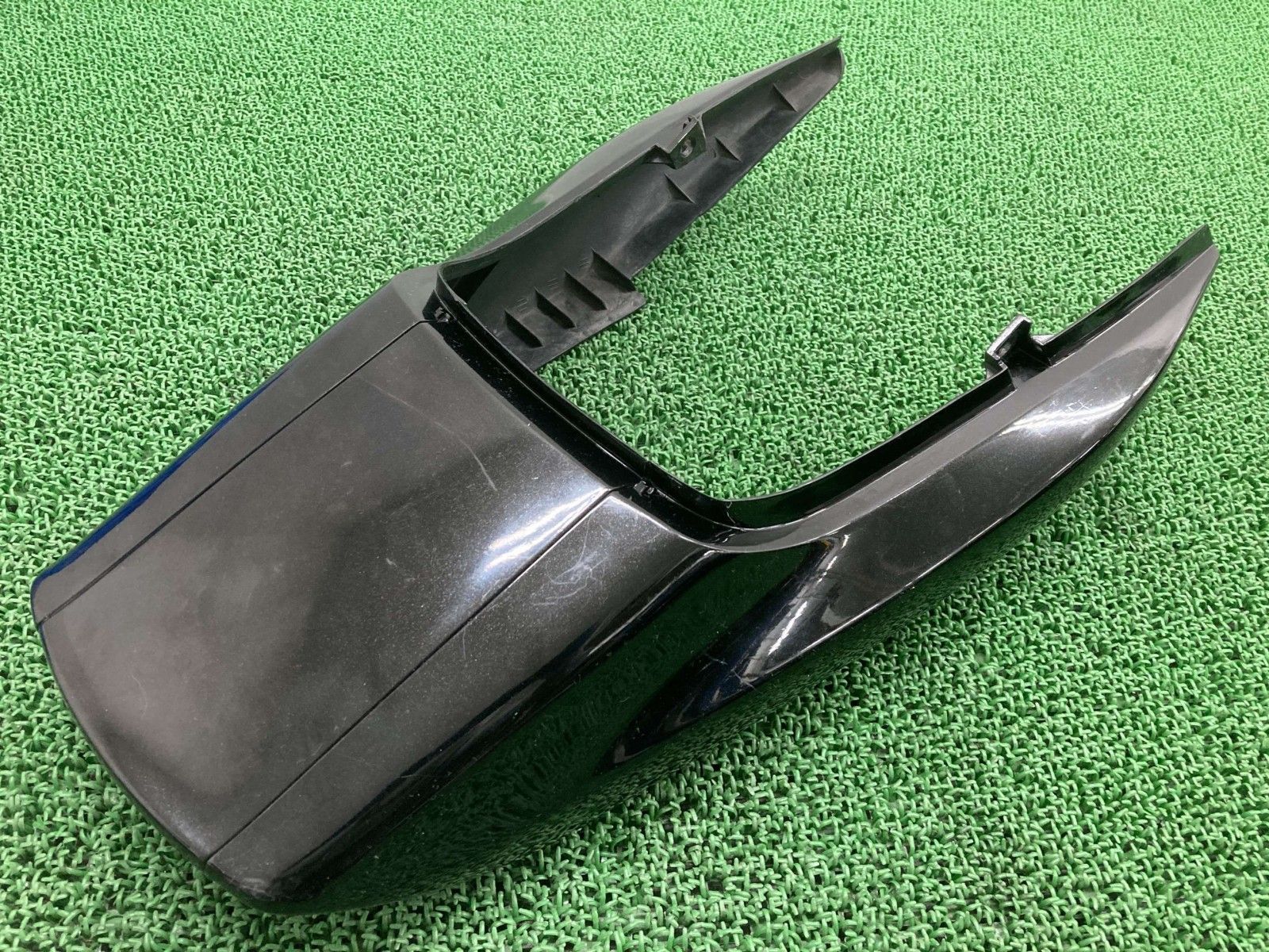 XJR 400 R テールカウル ヤマハ バイク 部品 4 HM 黒ラメ シートカウル ペイント素材に コケキズ無し Rp