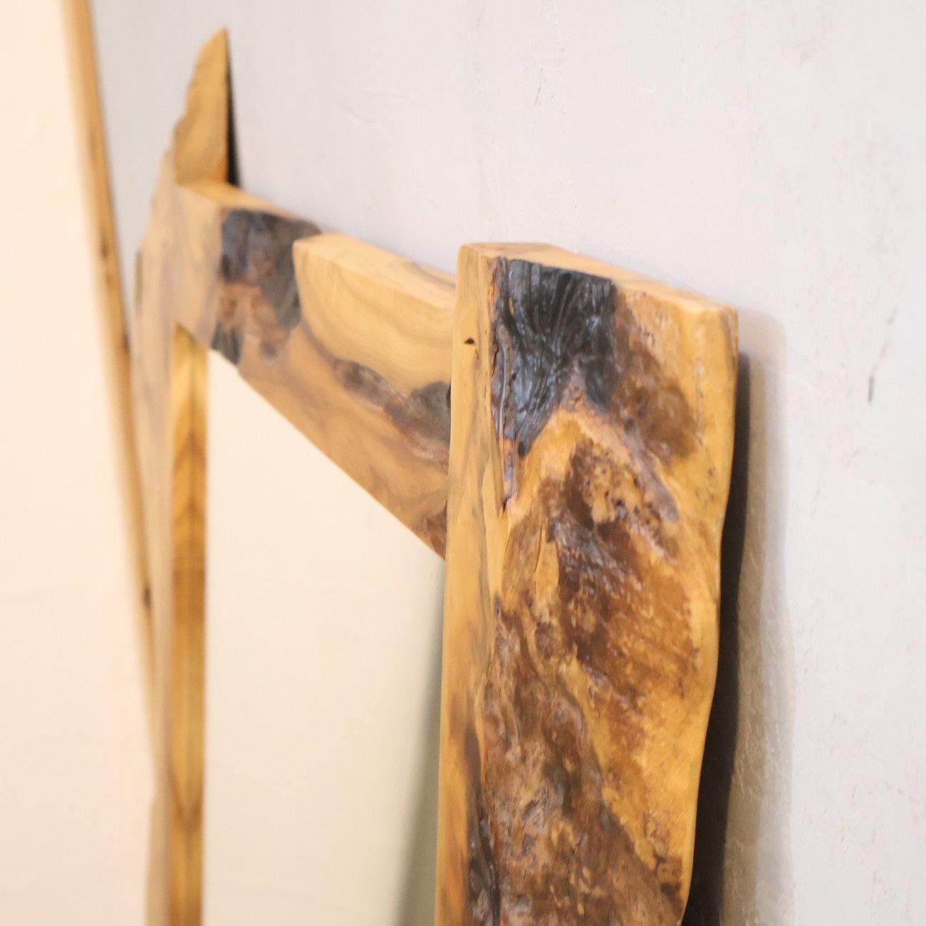 藏工房 レグナテック　オーダー　一点物　赤楠　耳付　無垢板　鏡　ウォール　ミラー 藏工房 レグナテック オーダー 一点物 赤楠 耳付 無垢板 鏡 ウォール