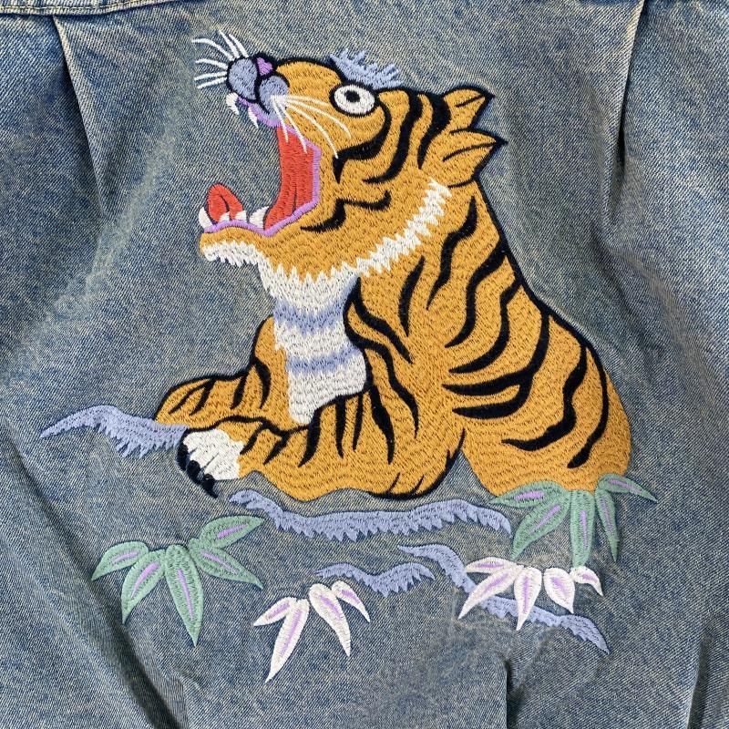 AMIREX ジャケット Lサイズ 虎とドラゴン刺繍 中古】HOUSTON 虎刺繍 デニムジャケット サイズL 水色 51566[91