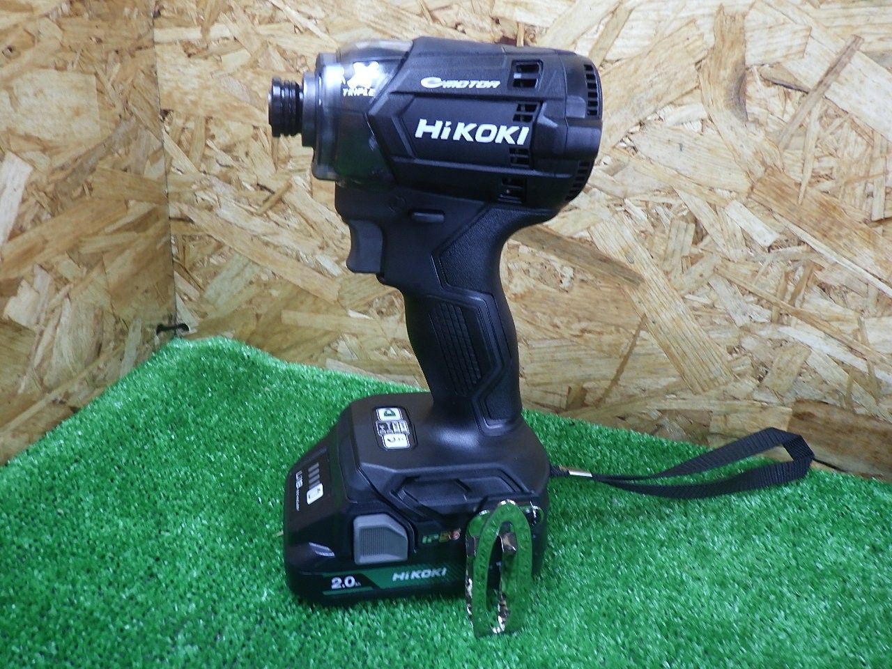 特別企画 HiKOKI インパクトドライバ WH 18 DC 2.0Ａバッテリーセット 充電器 ほとんど使用無し