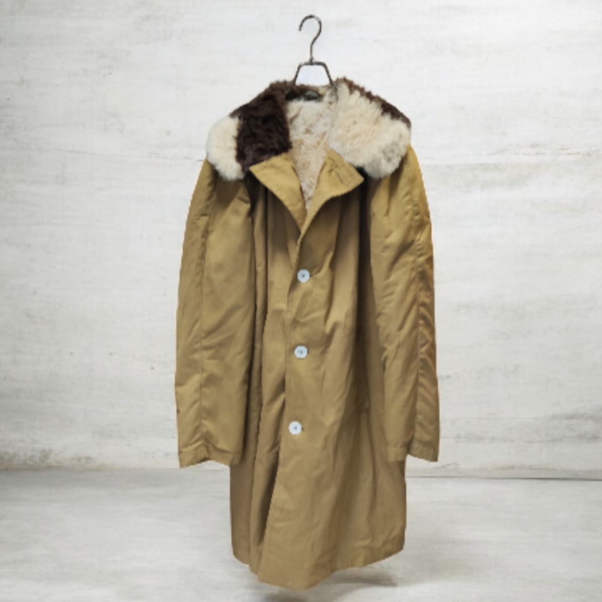 暖 モンゴル製 DAR KHAN リアルムートンライナー ロングコート 羊革 ヴィンテージ フェード感 防寒 グランジ