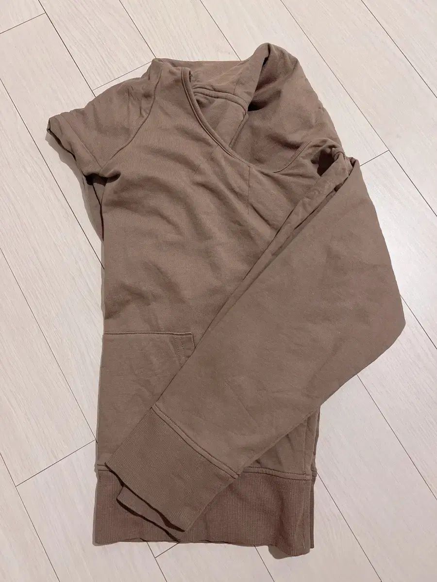 BUDHI MUDRA カットアウト フーディー カーブ M