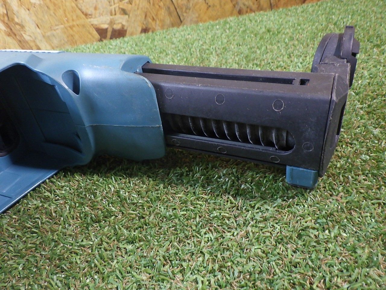 吸引 捕集するために