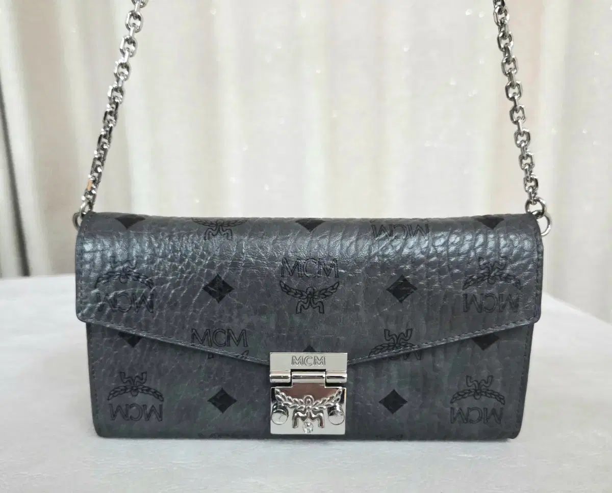 MCM ミリー ヴィセトス 長財布 クロスバック