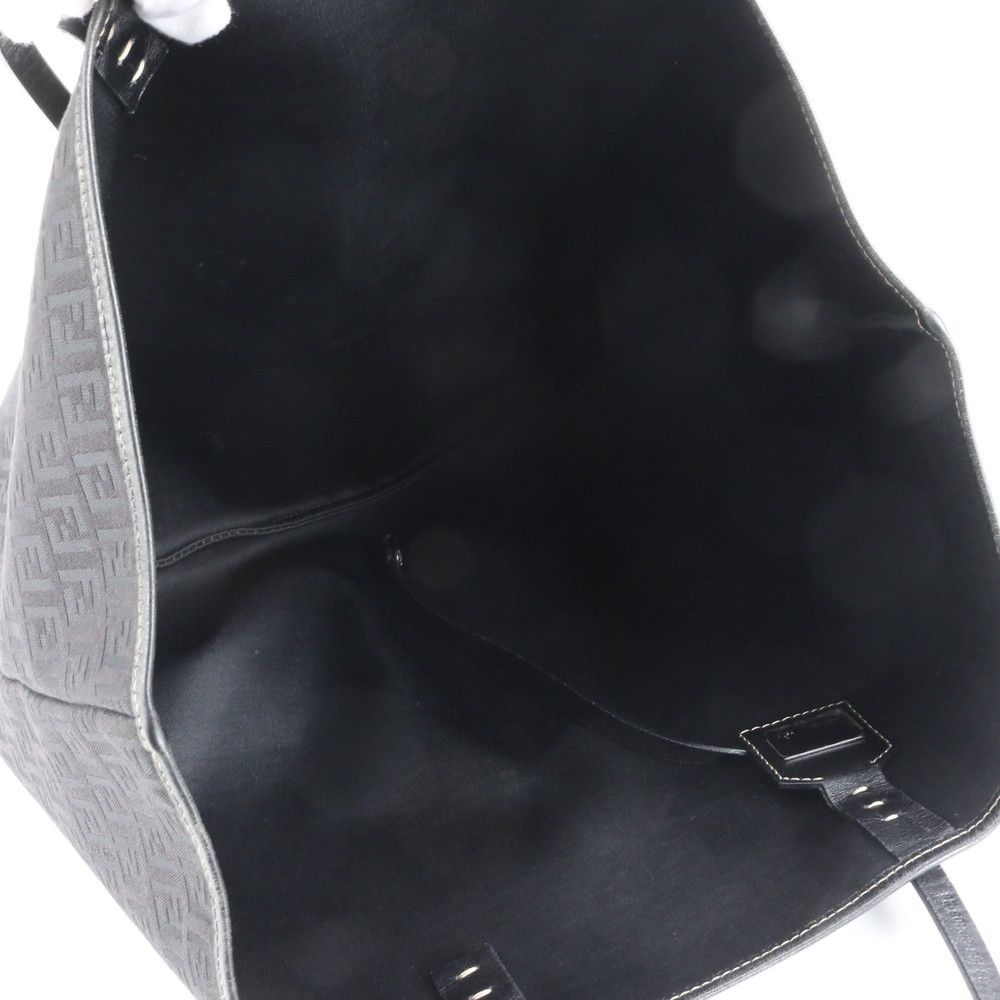 極美品　フェンディ　トートバッグ　ズッキーノ　A4 肩がけ　ブラック　黒 極美品 フェンディ ズッキーノ レザー キャンバス トート バッグ