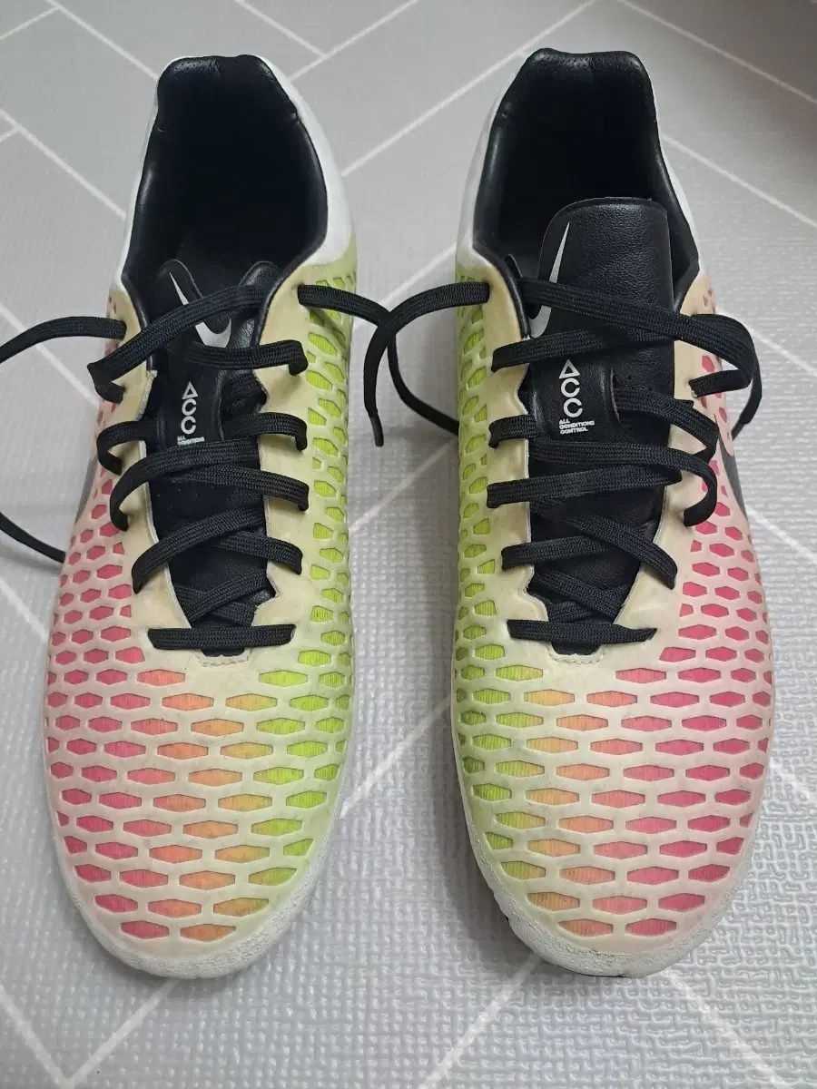 ナイキ マジスタ オーパス HG-E ラディアント REVEALパック 280 mm サッカーシューズ