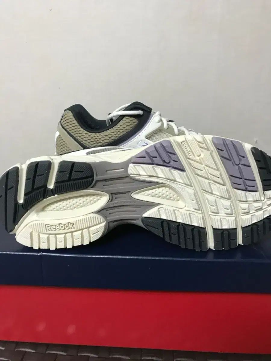 リーボック プレミア トリニティー スニーカー / 新品