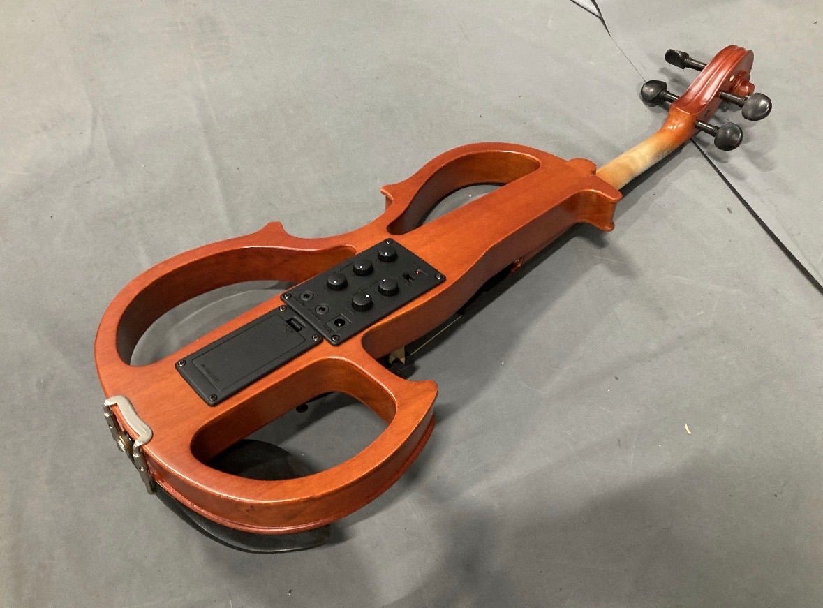 Valente エレキバイオリン EVN-37 ケース付き - メルカリ Valente エレキバイオリン EVN-37 ケース付き - メルカリ