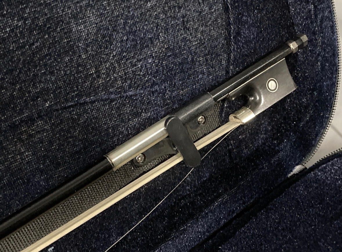 Valente エレキバイオリン EVN-37 ケース付き