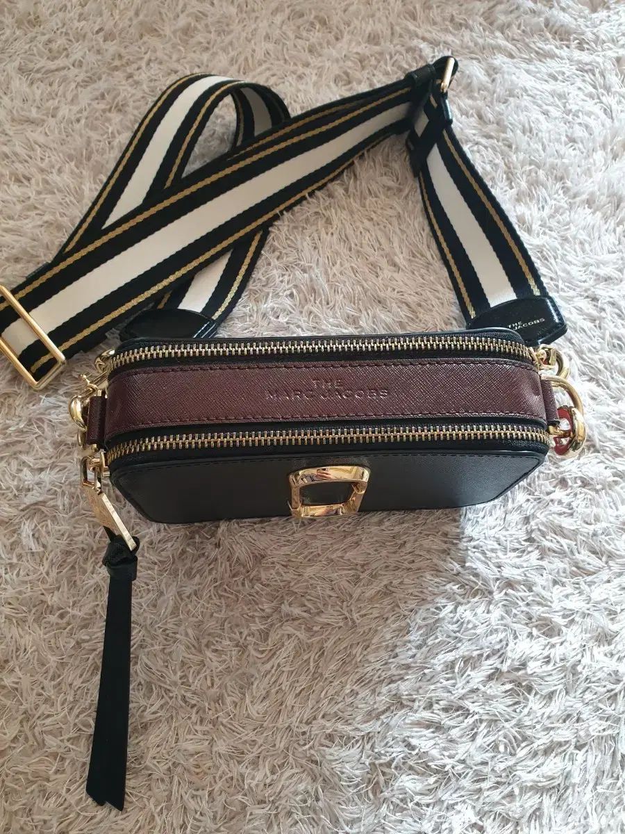 マークジェイコブス スナップショット