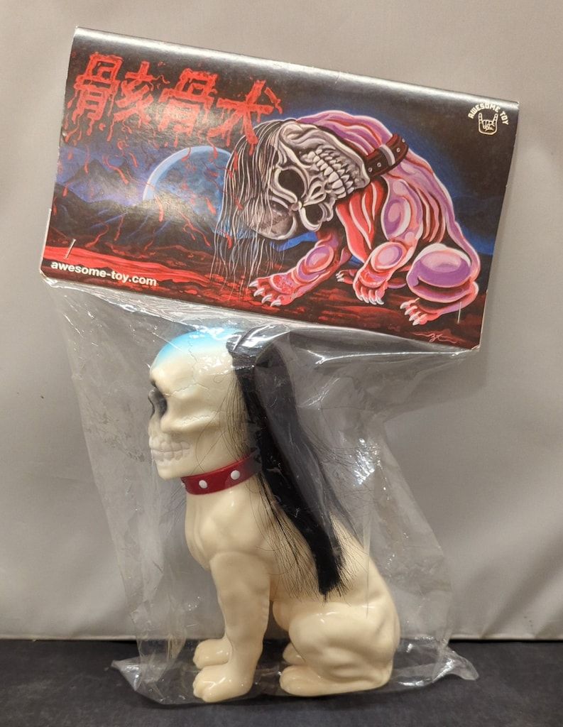 AWESOME TOY 骸骨犬(白成型/水色塗装) - メルカリ