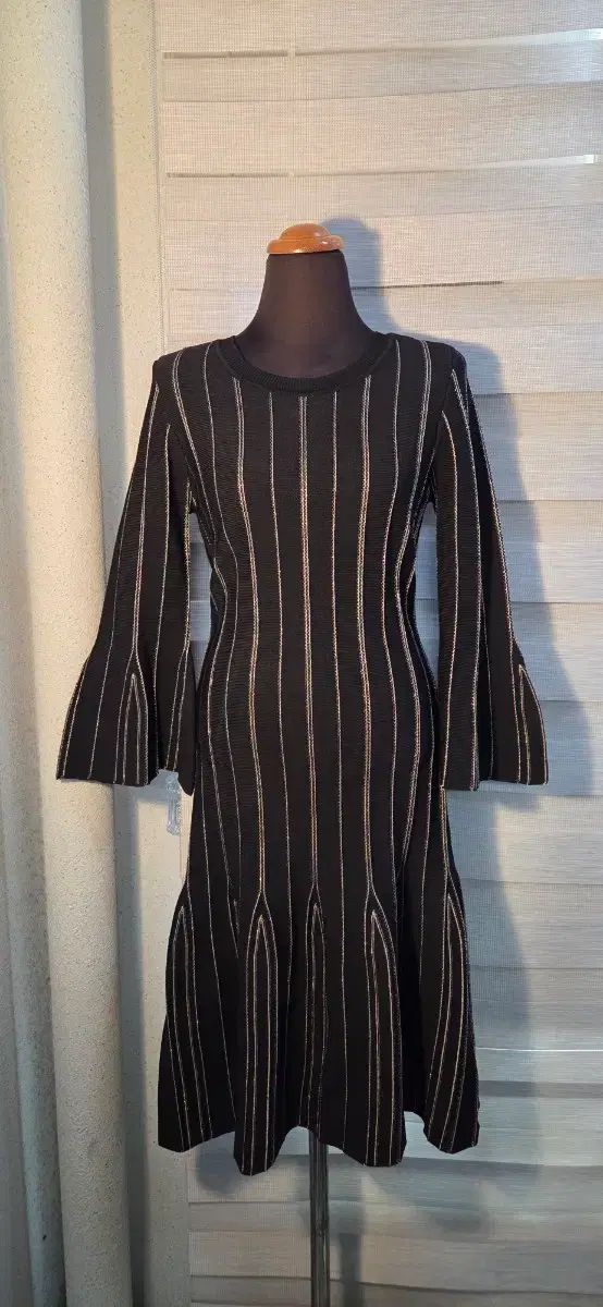 マイケルコース フレア ブラック ニット ロング ワンピース - メルカリ