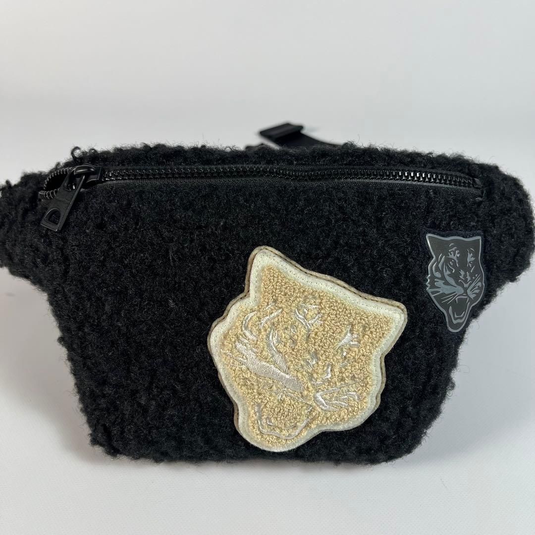 Onitsuka Tiger ボディバッグ ウエストポーチ ボア ワッペン 刺繍