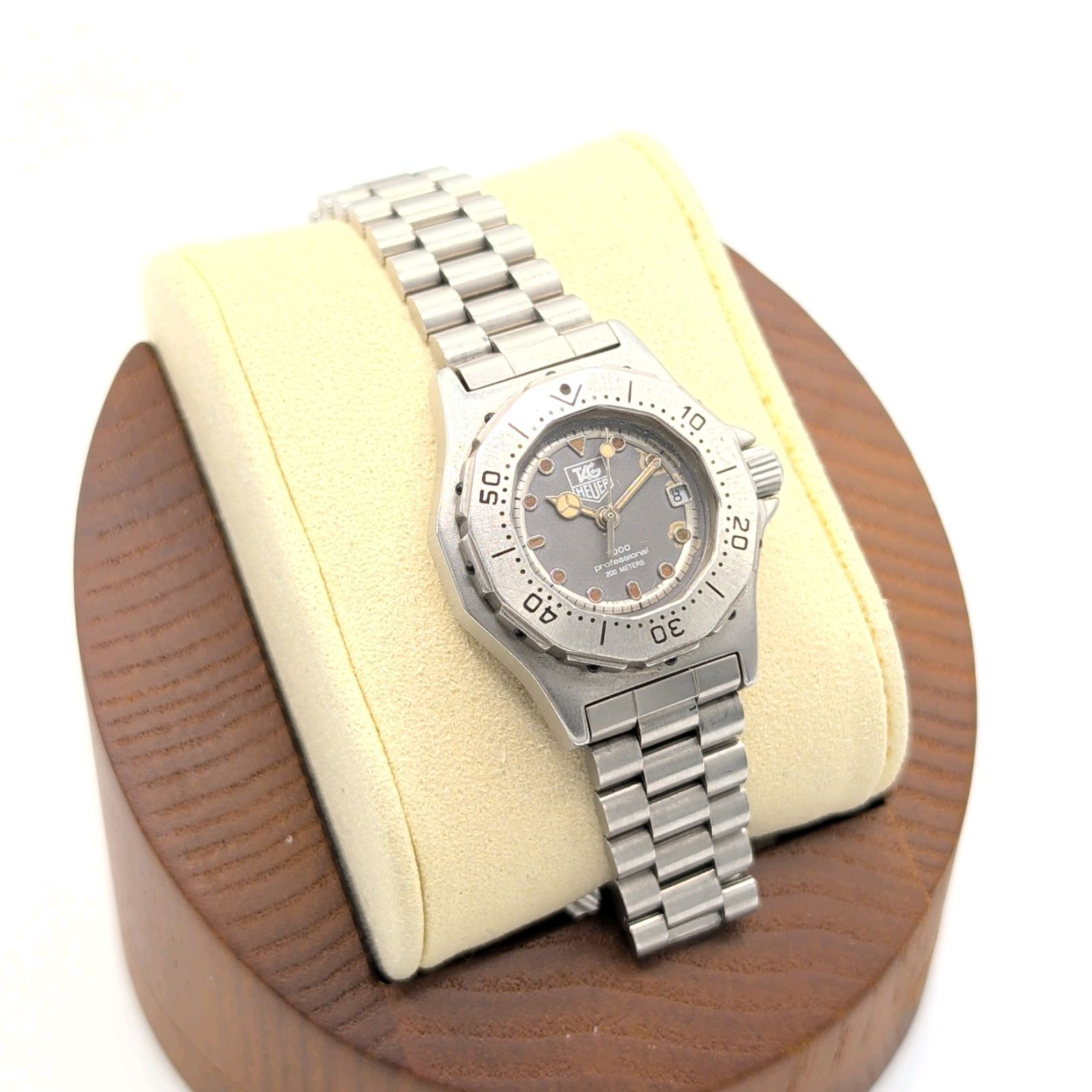TAG HEUER Professional 3000 932.208 S/EL Watch quartz Ladies