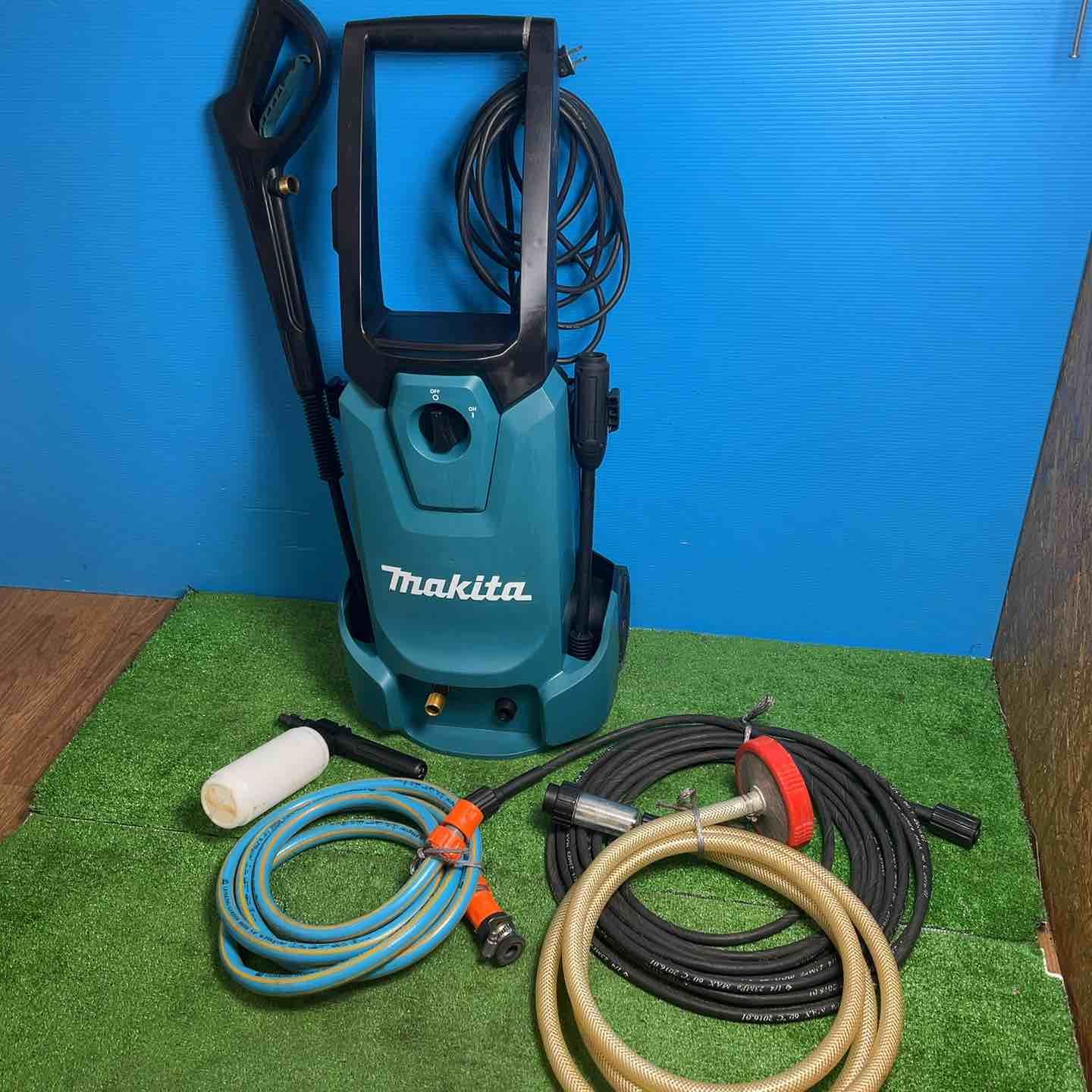 マキタ 高圧洗浄機 シンプル機能タイプ 100 V 50 60 Hz MHW 0810