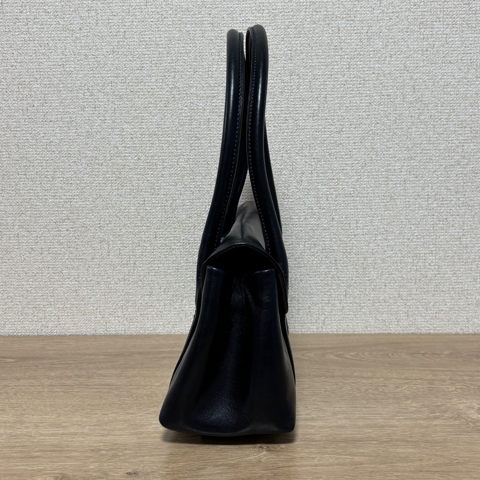 HIROFU ヒロフ ハンドバッグ レザー ネイビー Hロゴ 型押し レディース