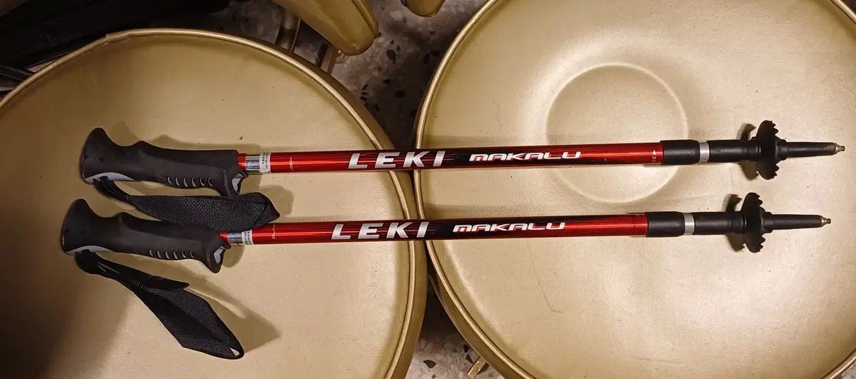 LEKI MAKALU 登山ステッキ