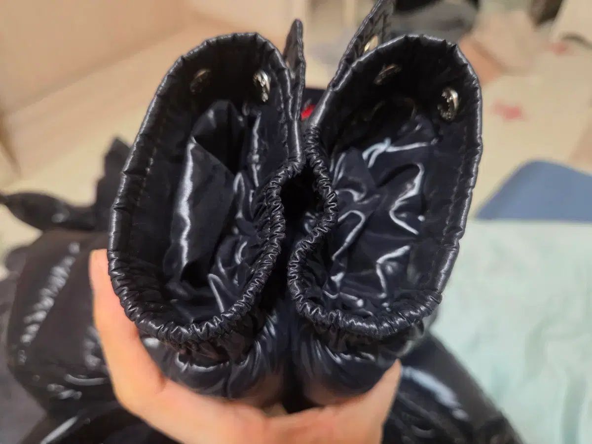 MONCLER ニューミヤ ブラック 6 A