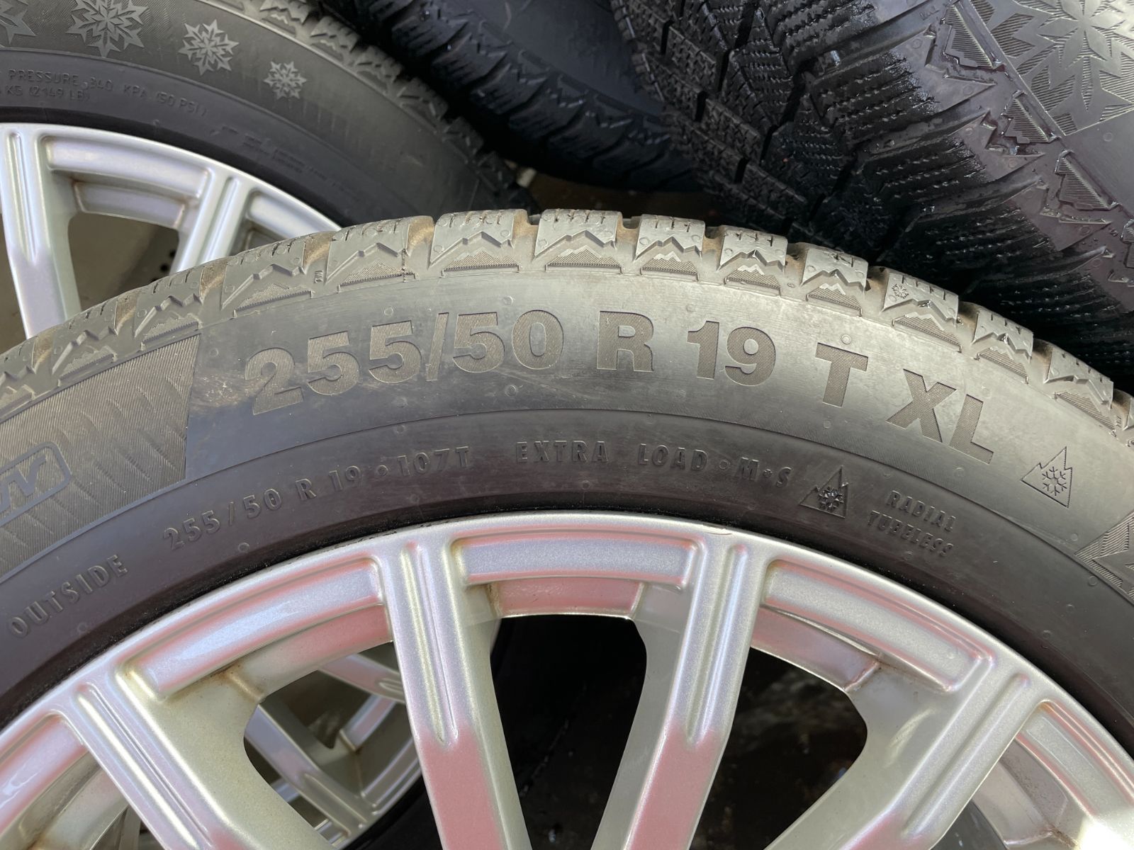  ランドローバー レンジローバースポーツ 19インチ アルミ＆ スタッドレスタイヤ ContiVikingContact 6 255 50 R 19 4本セット 品 菅19 19インチ タイヤ ホイールセット